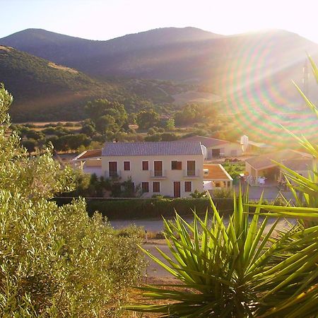 Agriturismo La Grotta Del Tesoro 산타디 외부 사진